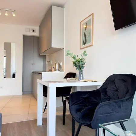 Torunska 20 & Parking