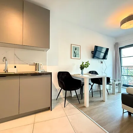 Torunska 20 & Parking *