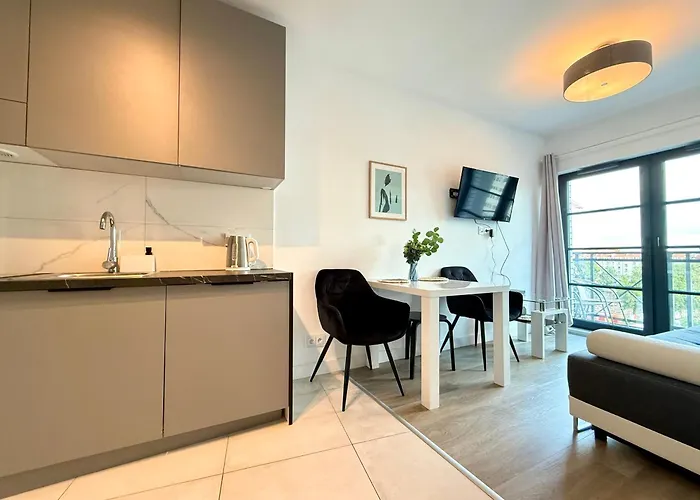 Torunska 20 & Parking *